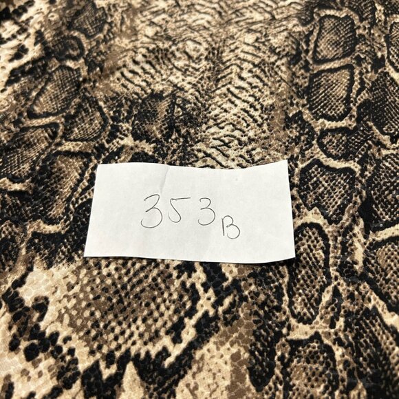 Mesmerize Snake Print Tunic Blouse Medium Asymmetrical Hem 3/4 Sleeve Animal - Picture 10 of 11
